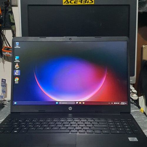 HP laptop 10th generation, 15.6 inch screen, Intel Core i3