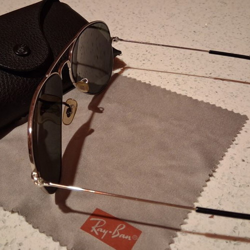 Ray Ban Aviator sunglasses
