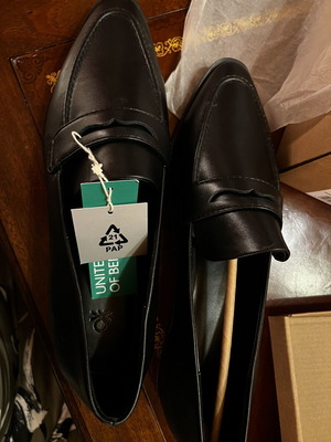 Benetton shoes new, size 41, black