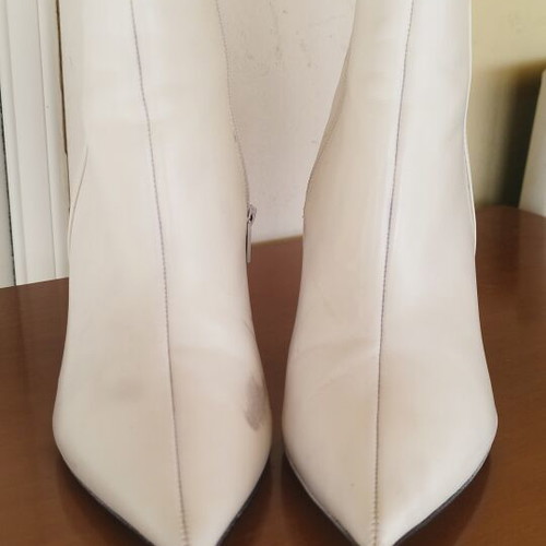 White ankle boots used, 9cm heel, size 39