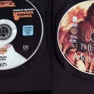 DVD pack of 8 known movies with Greek subtitles like new