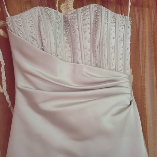 Wedding dress like new, strapless ivory with train and petticoat