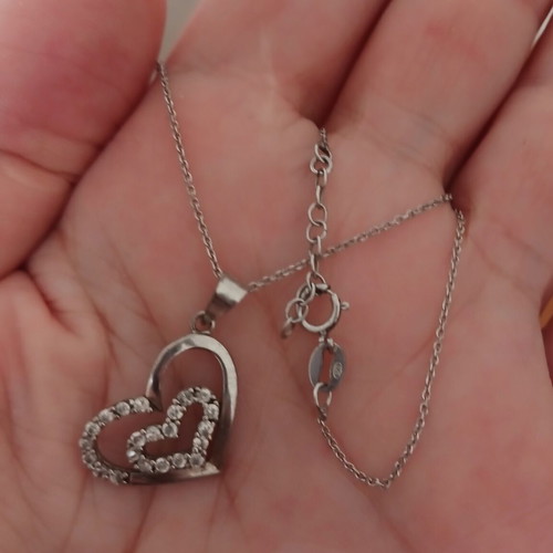 Silver necklace with double heart pendant like new, 925 silver