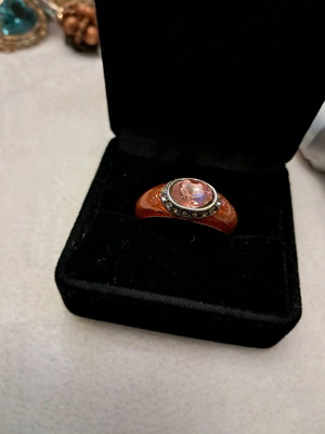 Faux ring like new, size 7.5 without box