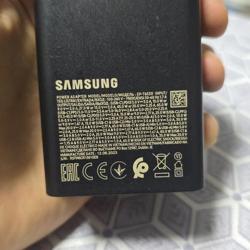 Samsung Trio charger 65W like new