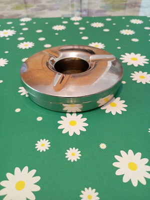 Ashtray/ashcan like new
