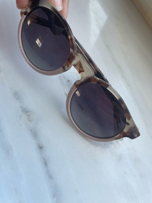 Sunglasses like new