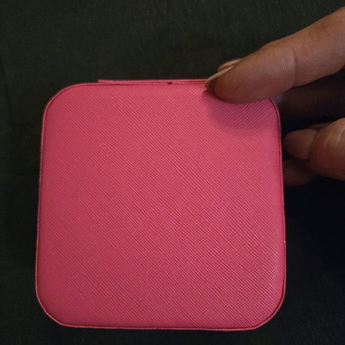 Travel jewelry box new, fuchsia color 10×10×5