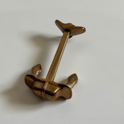Vintage brass wall hook anchor design used, 13.5x7.5 cm