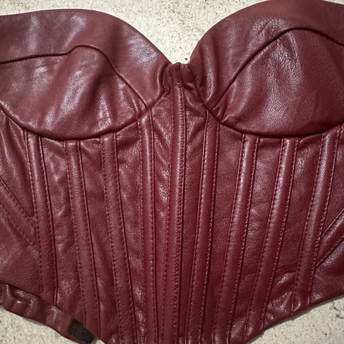 Vassia Kostara leather top like new, size M, red