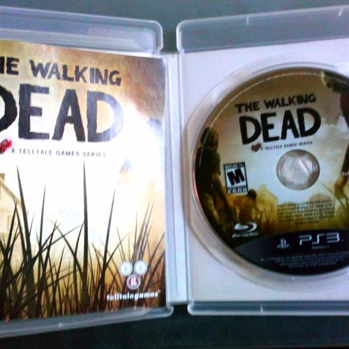 The Walking Dead PS3 game pack, season 1 and sealed season 2