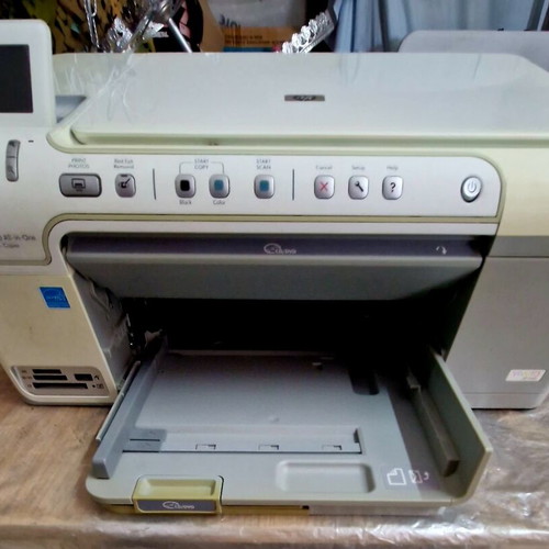 Hp photographic printer like new, high resolution, CD printing