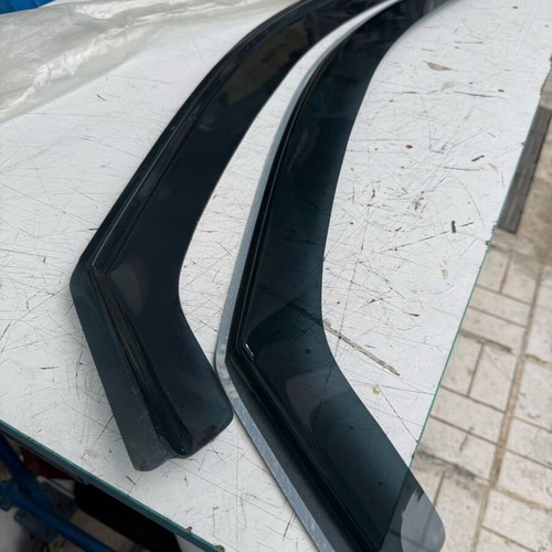 VW Golf IV wind deflectors new set front windows tinted