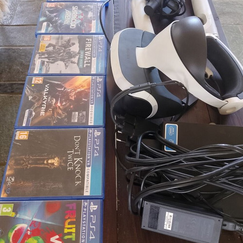 PlayStation VR Mega Pack like new with games and PS Aim Controller