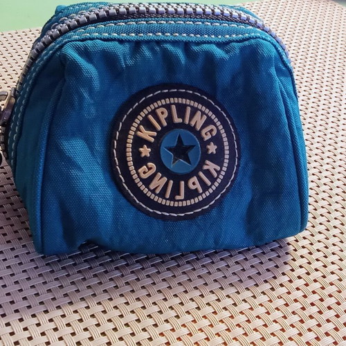 Kipling vintage pouch wallet like new, 90s Y2K crinkle nylon petrol