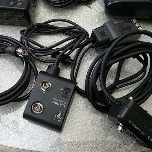 Canon still video camera rc-251 used, battery does not hold
