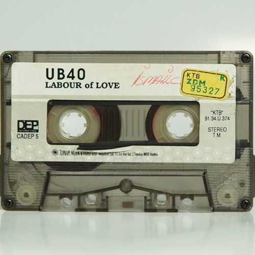 UB40 Labour of Love cassette used, reggae