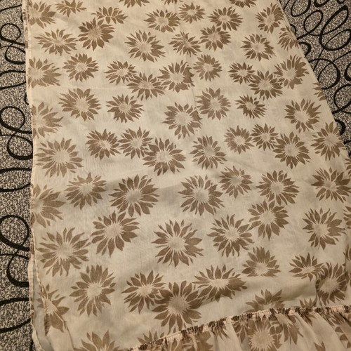 Vintage curtain beige with chrysanthemum pattern, like new