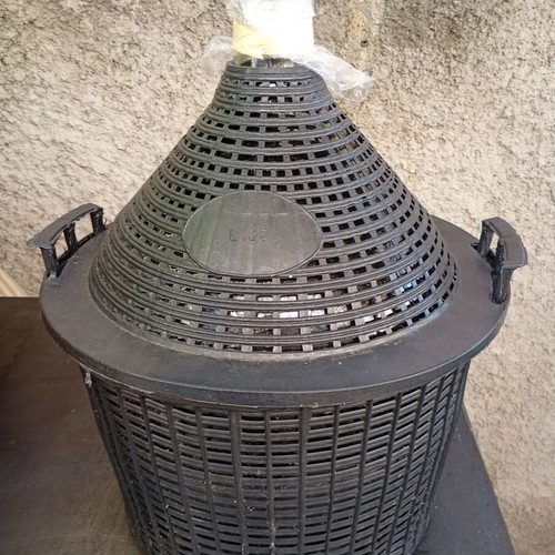 Plastic barrels 100 lt and 50 lt with 25 lt glass demijohn
