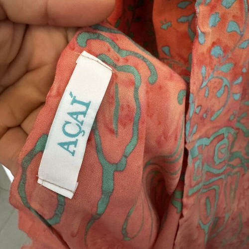 Pareo coral with turquoise ethnic motifs and fringes like new