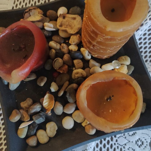 Decorative candle set used