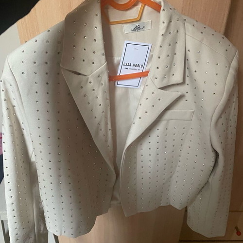 Essa World short blazer new, beige