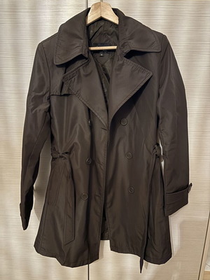 Women's trench coat size Medium, like new, brown