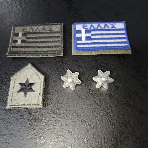 Military insignia set like new with two flags and lieutenant stars