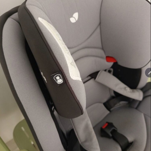 Car seat Joie used, functional and ready to use