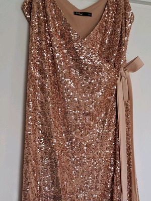 JusTop dress with pink sequins new, S-M