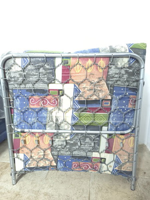 Folding guest bed with mattress, 90x180 cm