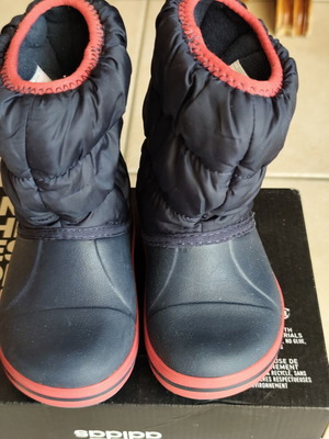 Crocs kids winter snow and rain boots size C7 23-24, like new
