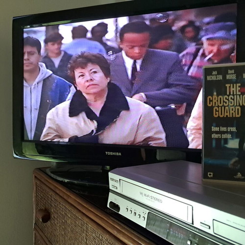 The Crossing Guard VHS like new, English audio, drama