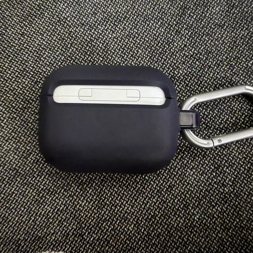 Spigen AirPods Pro 3 Case like new