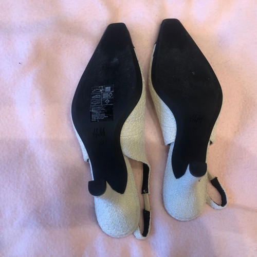 White tweed slingbacks H&M like new, size 37, with black toe