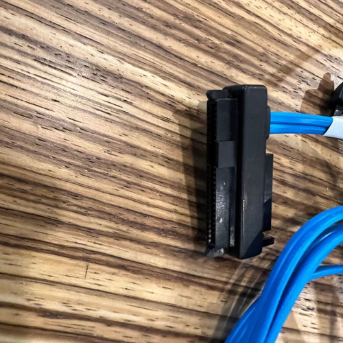 Serial ATA SAS X4-4 Cable Assembly 451375-001 like new