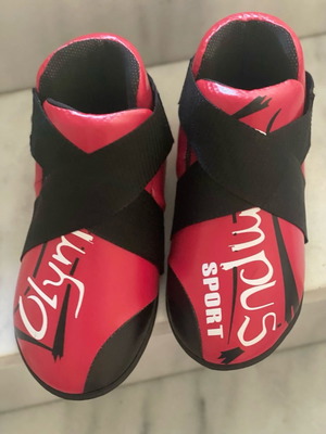 Taekwondo Pointfighting Shoes with Carbon Fiber PU Olympus new