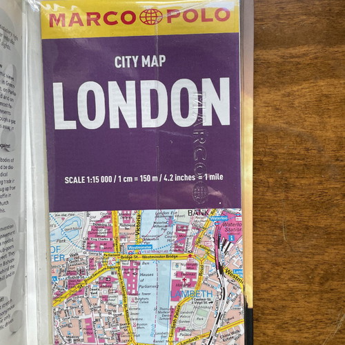 London travel guide with detachable map like new in English