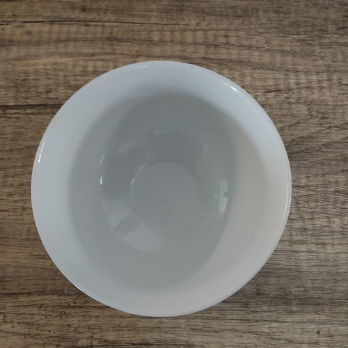 Porcelain Football Ball Bowl like new, diameter 12.7 cm, Swan K's Branch