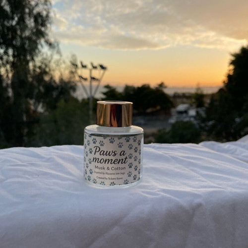 Paws for a moment diffuser new with Musk & Cotton scent