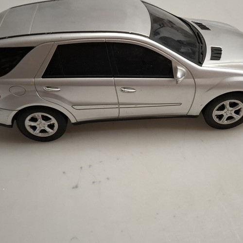 Τηλεκατευθυνόμενο αυτοκίνητο Mercedes Benz ML Class σαν καινούργιο, κλίμακα 1:14
