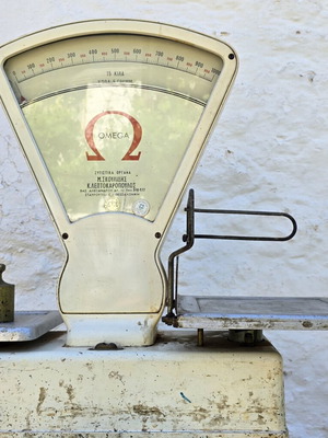Weight scale used, 15-20 years old, functional