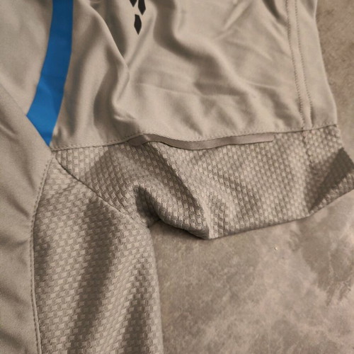 Running t-shirt gray with reflective details Medium like new