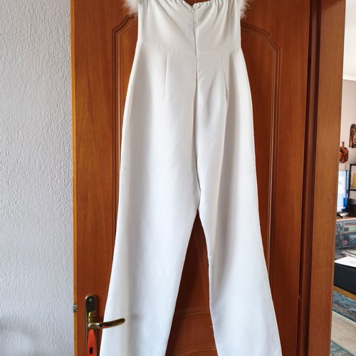 White women's one-piece jumpsuit with feathers like new, size M