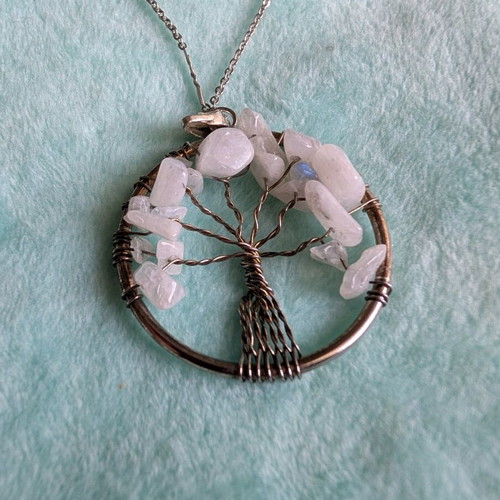 Necklace pendant like new with natural stones