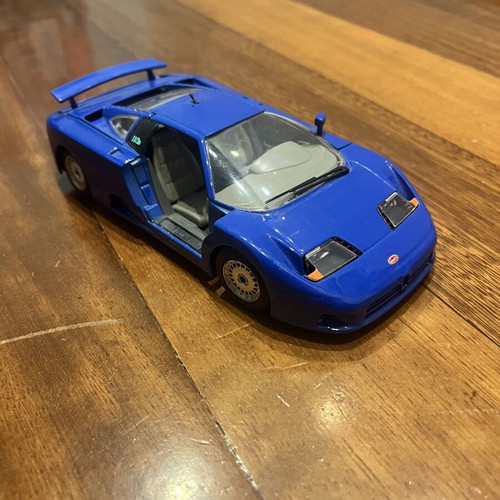 Bugatti Eb110 model car used, scale 1:24, missing door