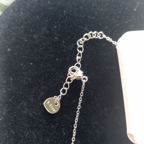 Women's Cross Necklace new, stainless steel, silver color