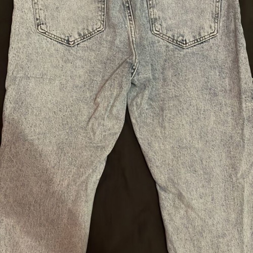 2Y men's blue jeans size 31 like new