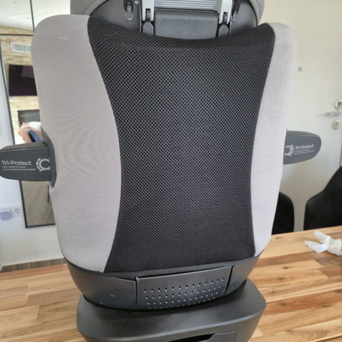 Joie I-Spin 360 Max Car Seat i-Size used with Isofix Thunder