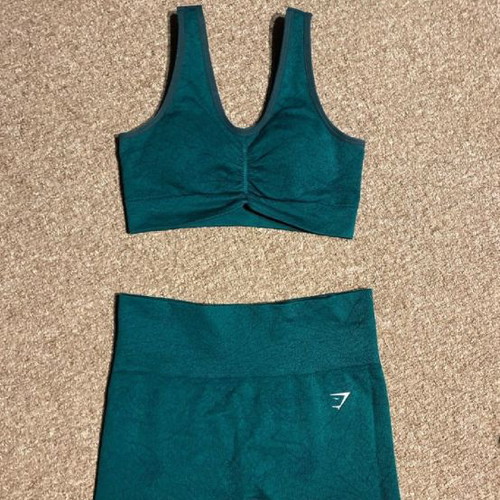 Gymsark sports set green like new, sports bra Xs, leggings M
